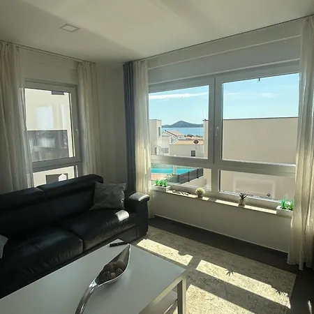 Neru Seaview- *