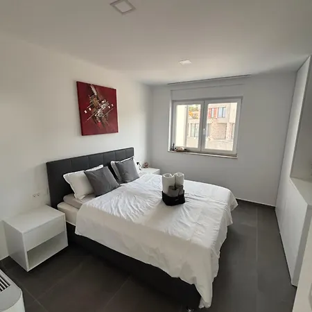 Villa Neru Vodice- Private Heated Pool & Sea View * Vodice