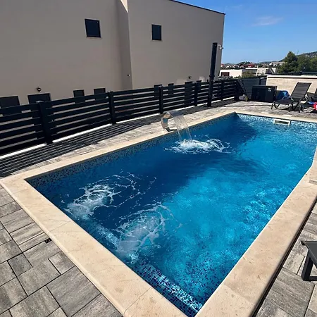 Villa Neru Vodice- Private Heated Pool & Sea View