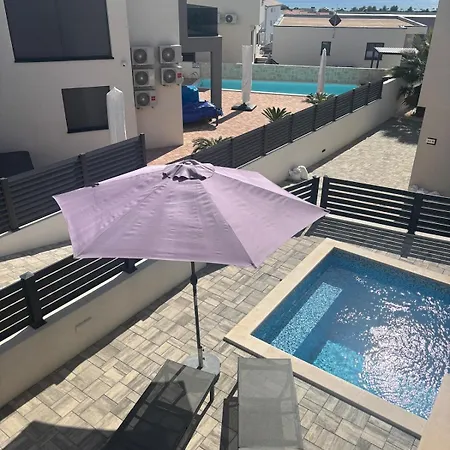 Villa Neru Vodice- Private Heated Pool & Sea View Вилла Водице