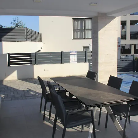 Neru Vodice- Private Heated Pool & Sea View