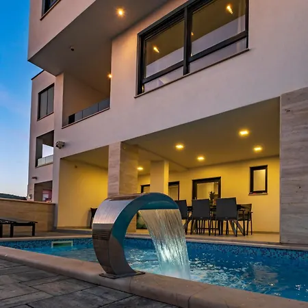 Neru Vodice- Private Heated Pool & Sea View