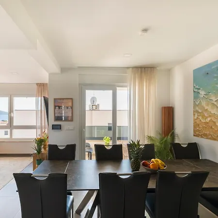 Neru Vodice- Private Heated Pool & Sea View Vodice