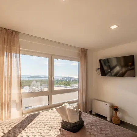 Neru Vodice- Private Heated Pool & Sea View Willa Vodice