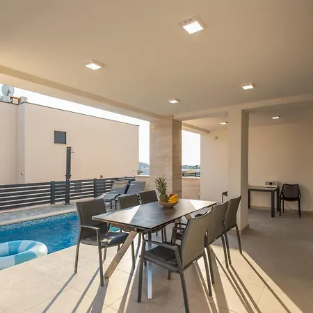 Willa Neru Vodice- Private Heated Pool & Sea View *