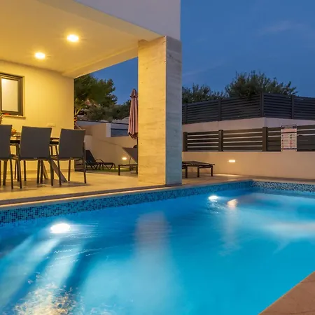 Willa Neru Vodice- Private Heated Pool & Sea View *