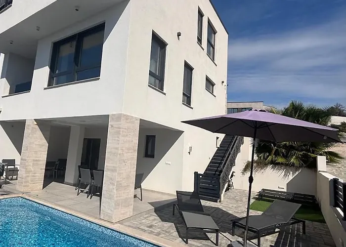 Neru Villa Vodice